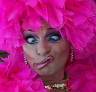 stevie spit drag queen