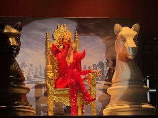 red singer