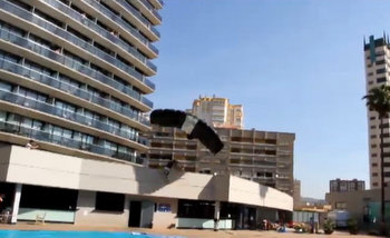 Another crash into the hotel at BASE jumping championships