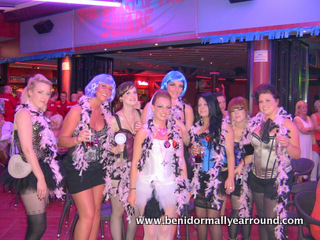 group hens at red lion