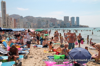 Busy Levante beach